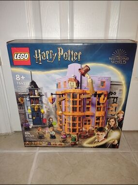 LEGO Harry Potter Diagon Alley: Weasley's Wizard Wheezes #76422